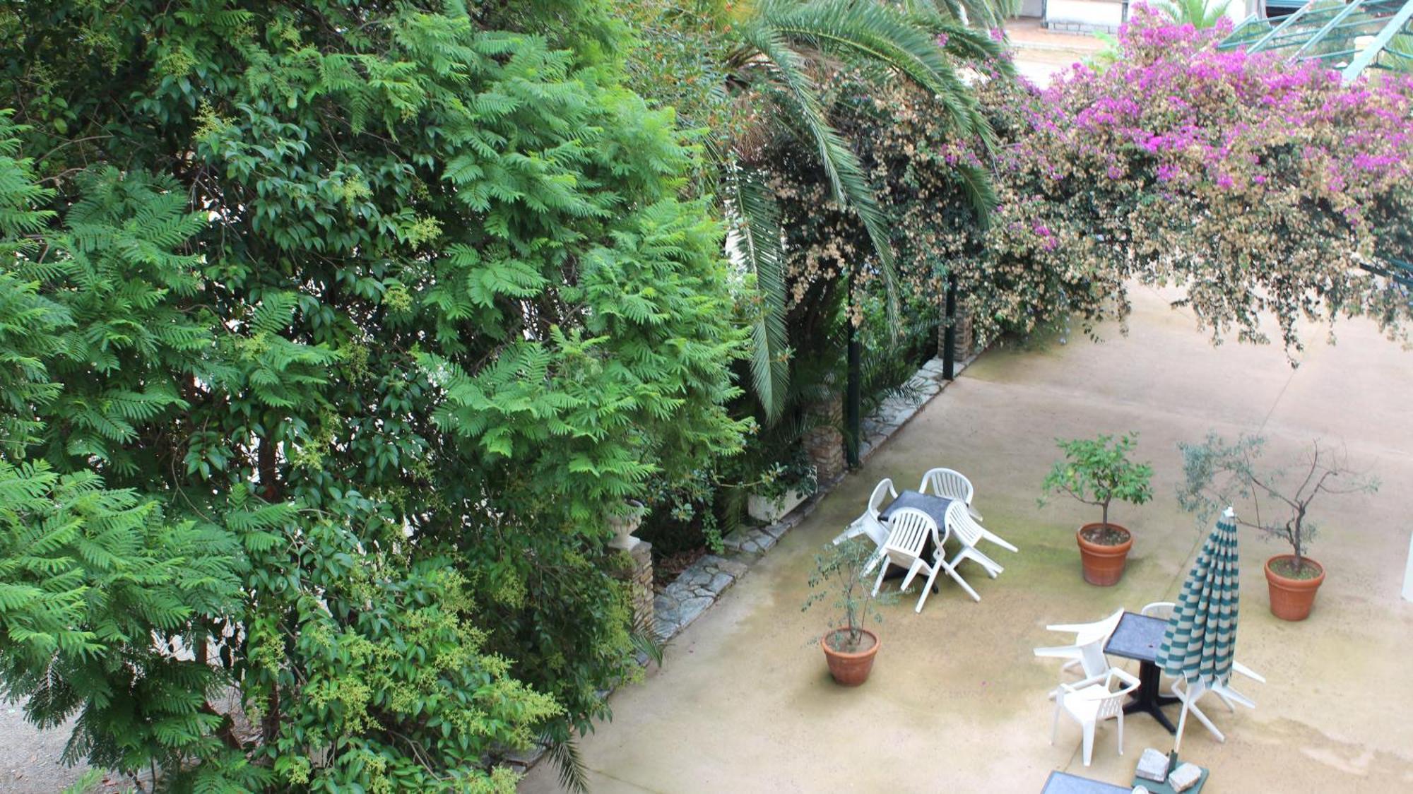 Castellu Hotel Lucciana  Kültér fotó